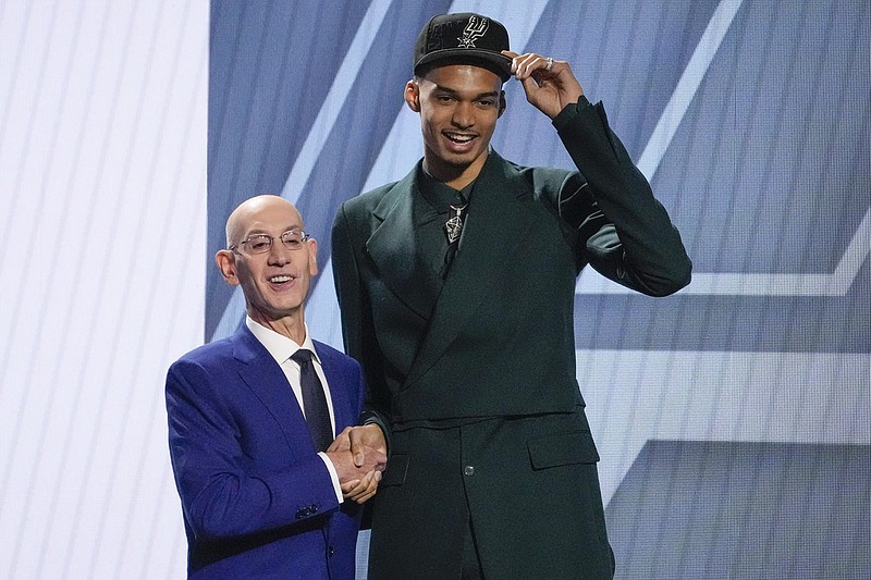 Family important to the Spurs new first-round draft picks