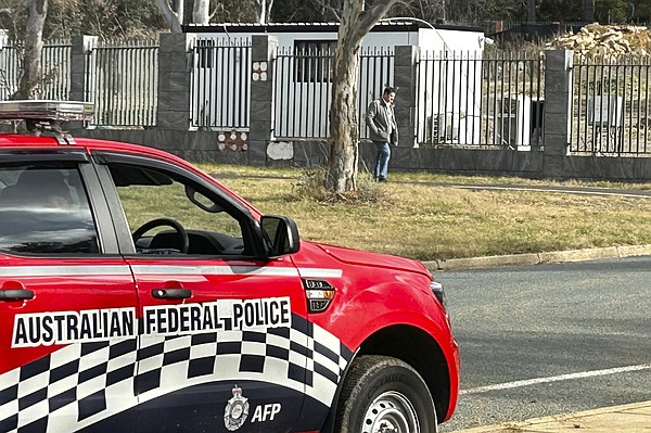 Russian embassy staffer occupies disputed Australian site - Vimarsana News