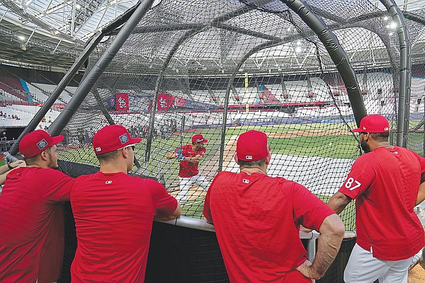 David Ross #3 Manager of the Chicago Cubs during batting practice ahead of  the 2023 MLB London Series match St. Louis Cardinals vs Chicago Cubs at  London Stadium, London, United Kingdom, 24th