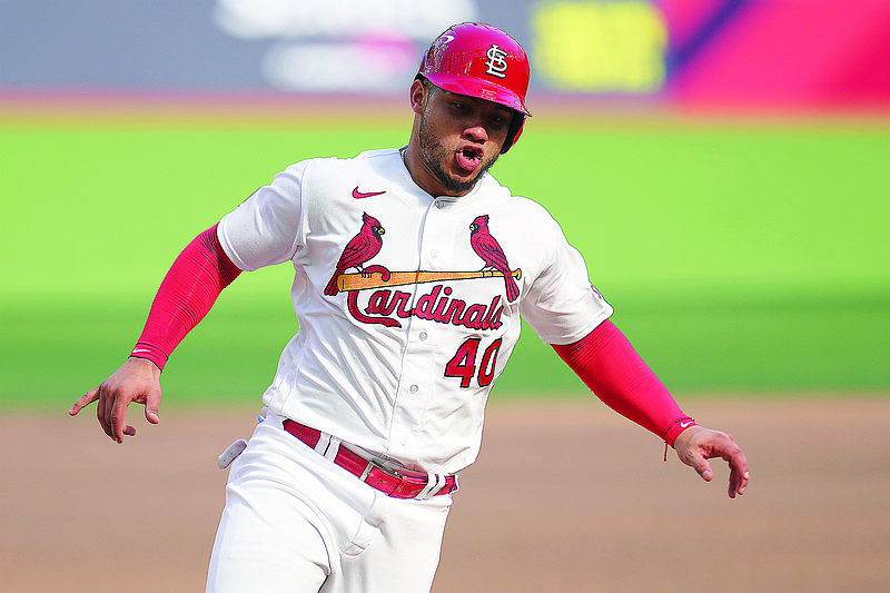Cardinals rally for win over Cubs to split London series
