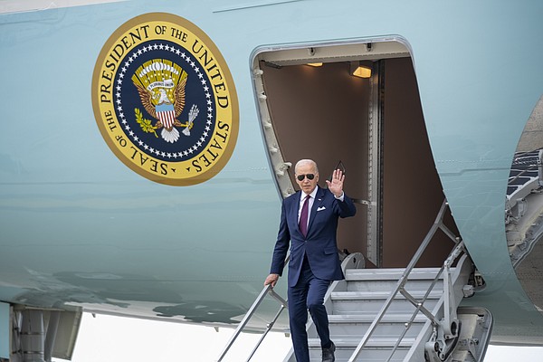 Wall Street executives host Biden fundraisers as president closes out an end-of-quarter campaign blitz - Vimarsana News