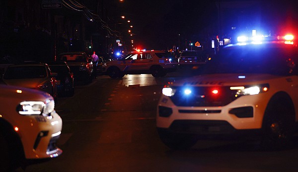 Gunman opens fire at random on Philadelphia streets killing 5 before he is arrested police say Gunman opens fire at random on Philadelphia streets killing 5 before he is arrested police say