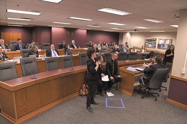 Missouri set to establish developmental standards for deaf children - Vimarsana News