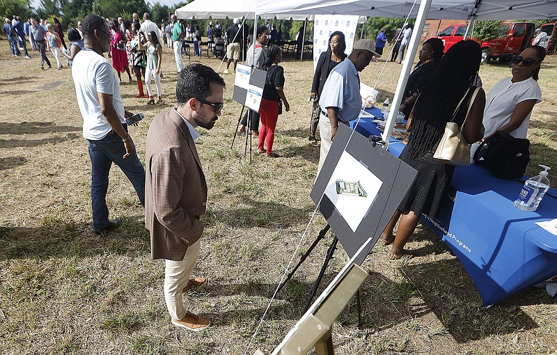Little Rock breaks ground on project to provide transitional housing