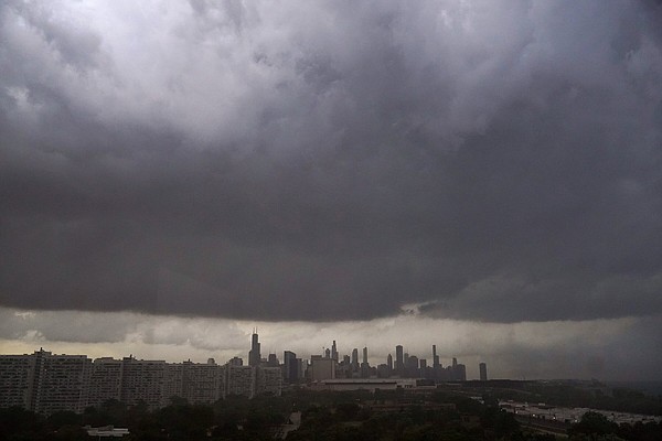 The nation in brief: Tornado interrupts Chicago-area flights - Vimarsana News