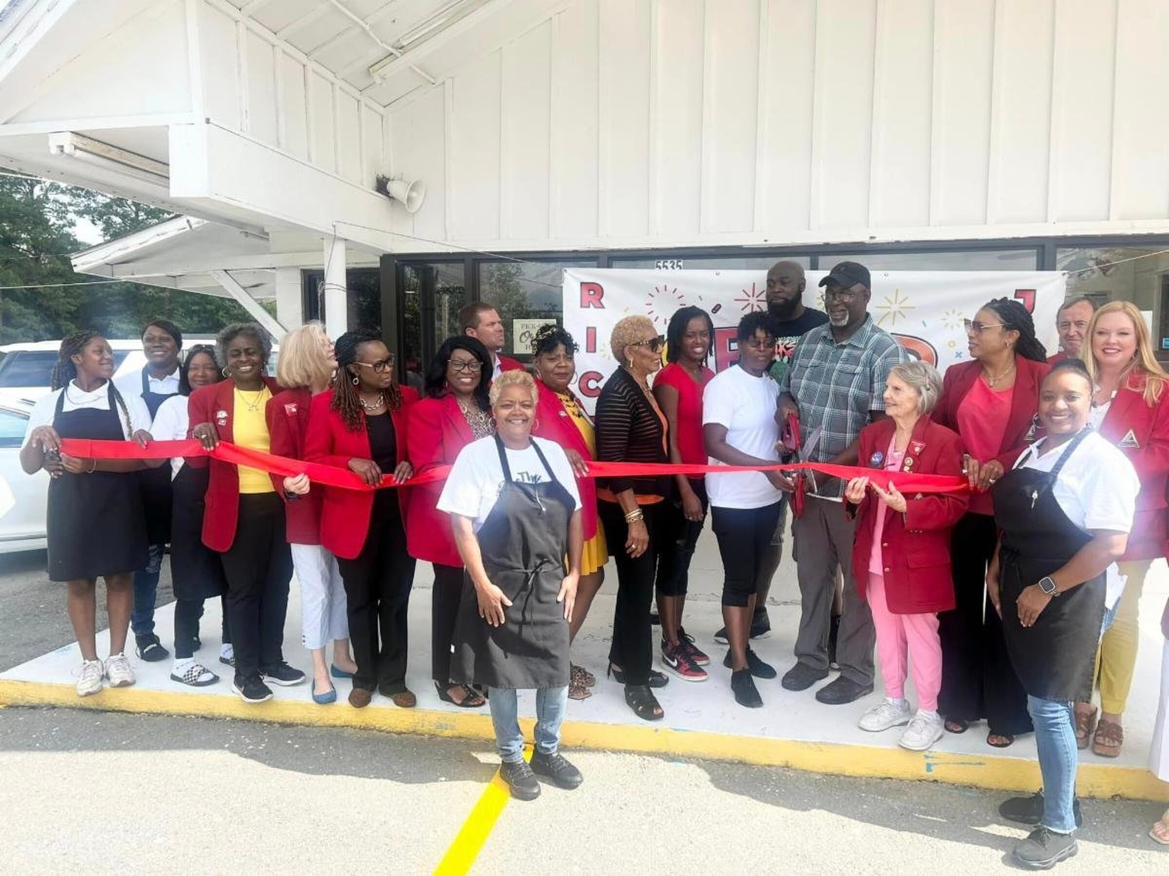 Rice family opens eatery