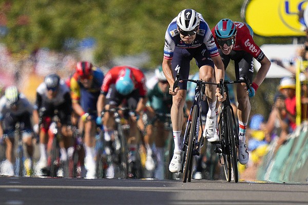 Vingegaard protects lead; Tour's end draws near - Vimarsana News