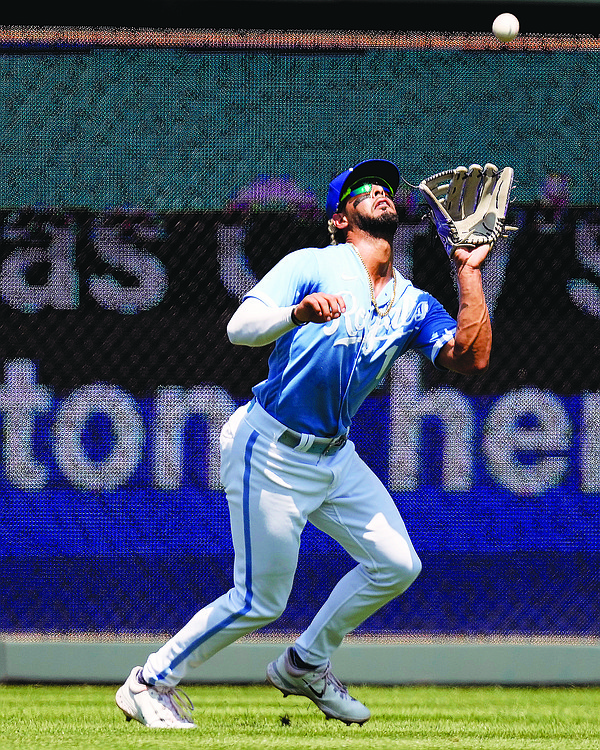 Lorenzen strong as Tigers beat Royals - Vimarsana News