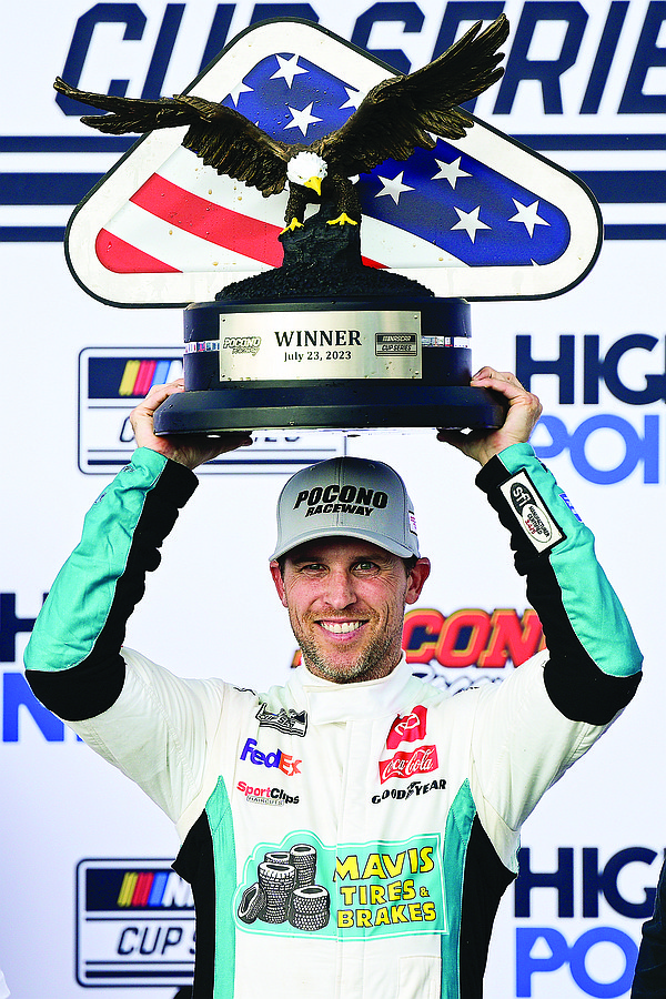 Hamlin gets record seventh victory at Pocono