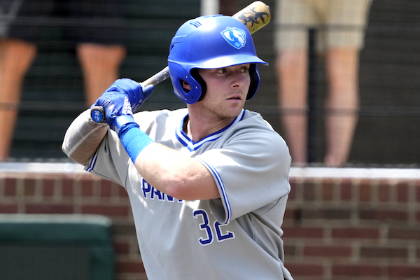 EIU outfielder says he will transfer to Arkansas