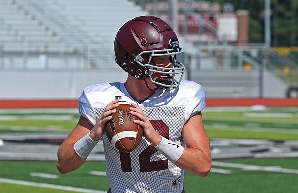 Competition aids Benton quarterbacks - Vimarsana News