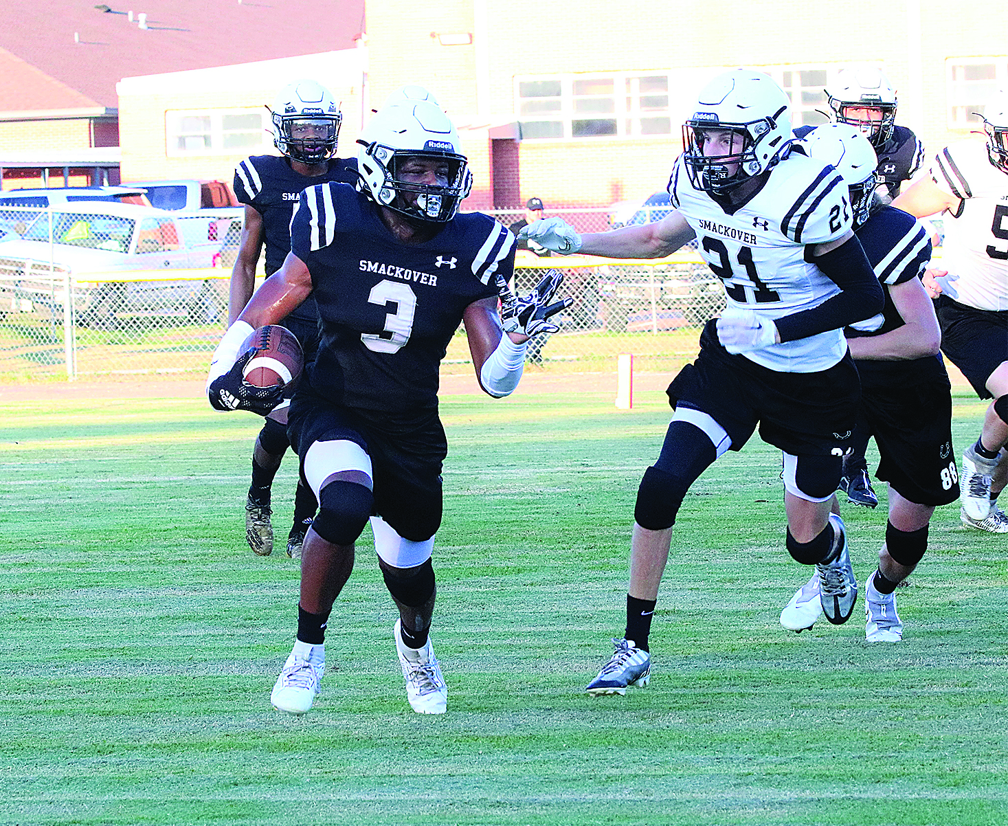 Black-White scrimmage held at Smackover - Vimarsana News