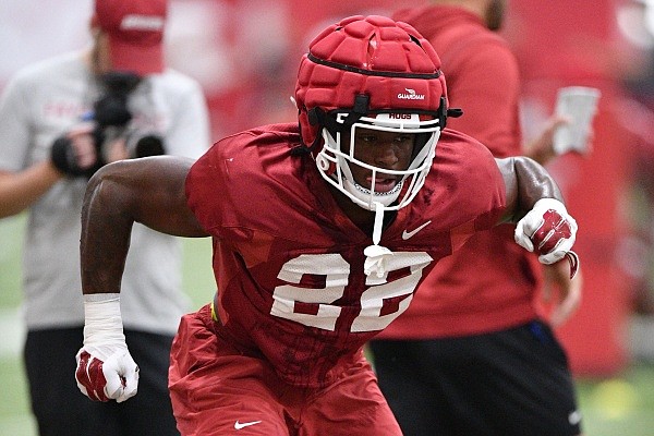 Spence all business on and off the field for Hogs - Vimarsana News