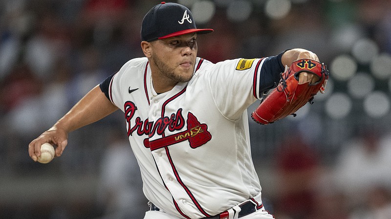 Lopez thrives in fill-in role as Fried, Braves roll past
