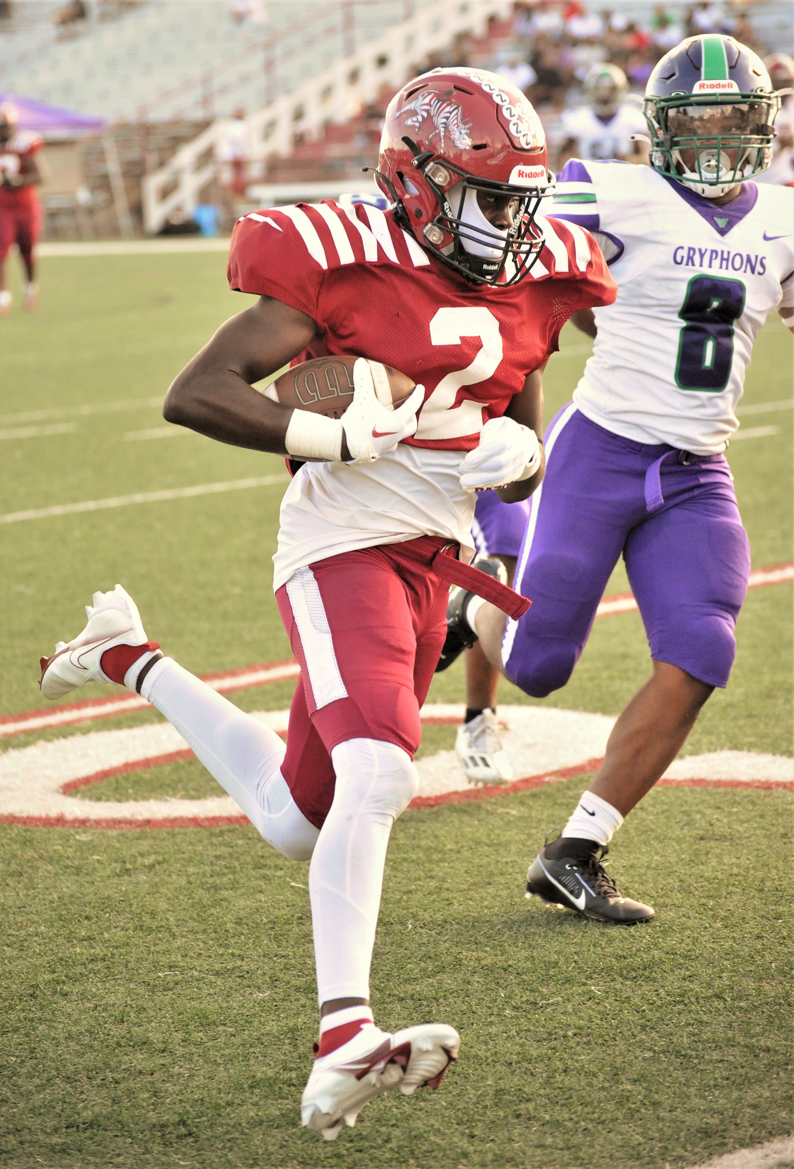 Pine Bluff tops Southwest in scrimmage, 42-27