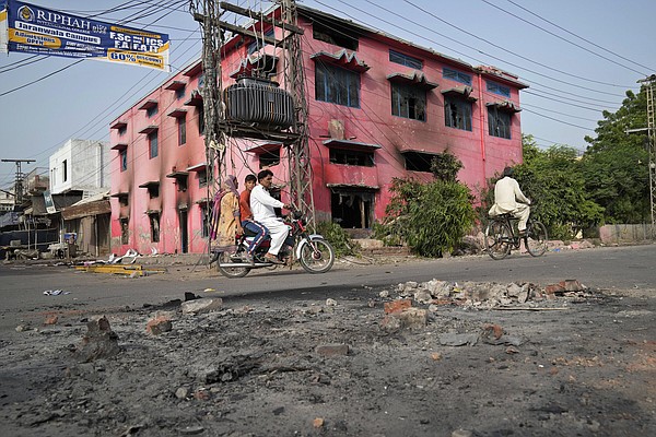 129 Muslims held in Pakistan rioting - Vimarsana News