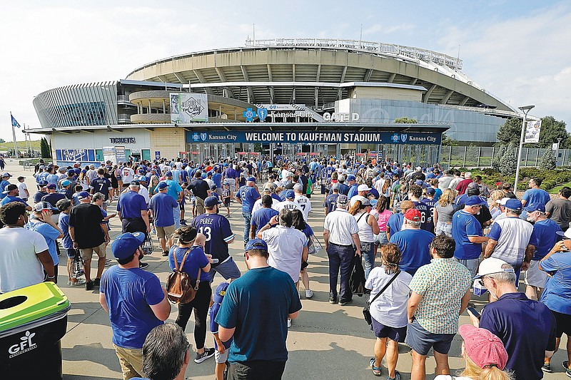 MLB commissioner throws support behind new stadium for the Royals