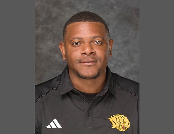 Ross Williams is named to fill coach, director roles at UAPB - Vimarsana News
