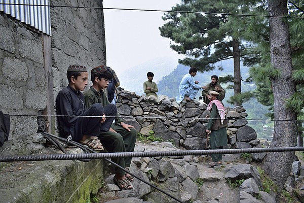 The world in brief: Feared dying, say rescued Pakistan kids - Vimarsana News