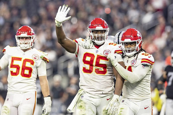 Chiefs' Andy Reid: 'no communication' with All-Pro defensive tackle Chris  Jones amid holdout