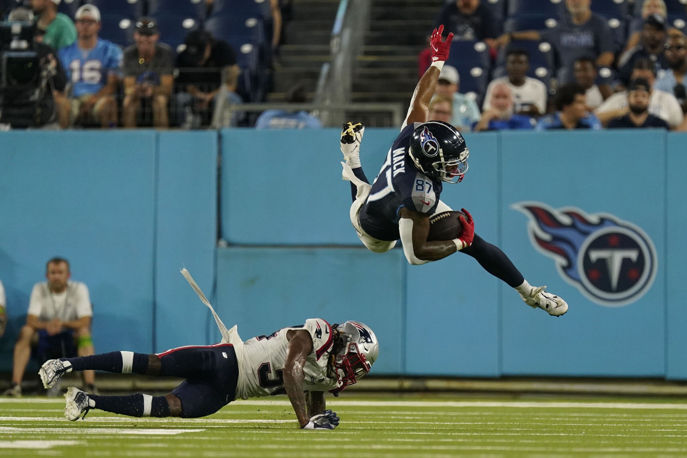 New England Patriots Fall 23-7 to Tennessee Titans: 4Q Live Game