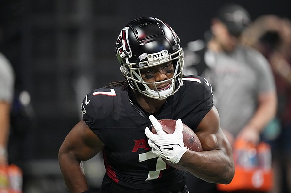 5-at-10: Falcons face a make-or-break year, NFL season projections, AP Top 25 reaction - Vimarsana News