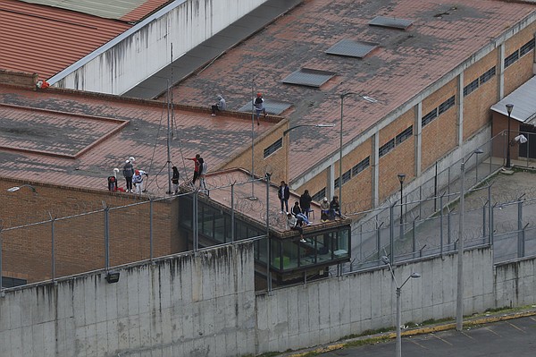 Ecuador says 57 prison hostages released - Vimarsana News