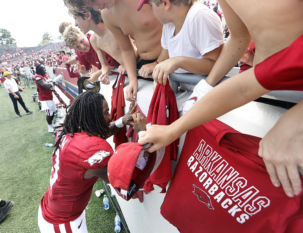 Razorbacks open with purpose, rip Western Carolina | The Arkansas ...
