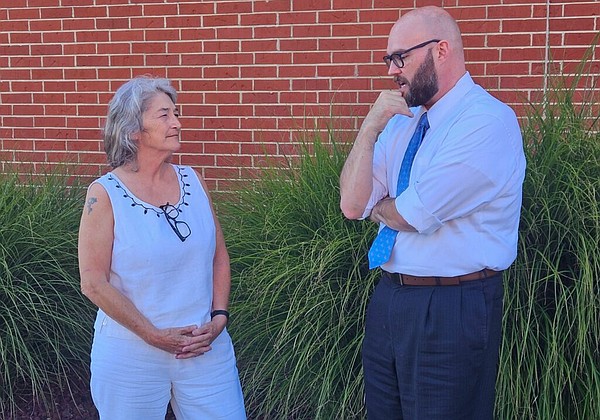 Phelps County woman awaits ruling in battle against her ban from city hall - Vimarsana News