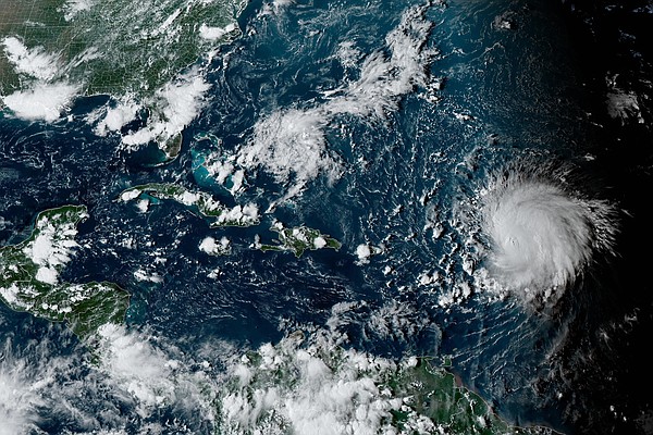Hurricane Lee is charting a new course in weather and could signal more monster storms - Vimarsana News