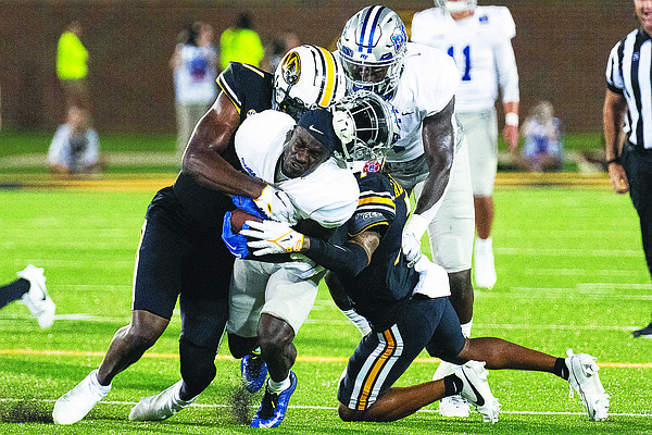 Missouri holds off Middle Tennessee Missouri holds off Middle Tennessee