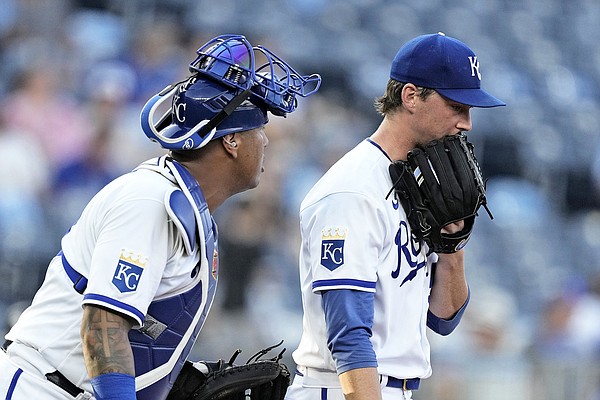 Royals, White Sox to play twinbill today after rainout