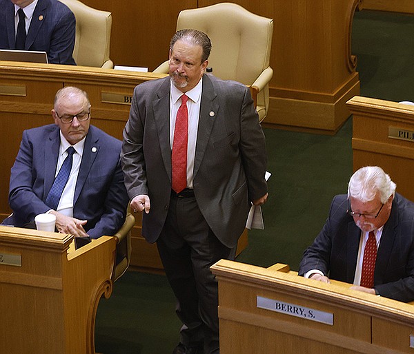 Arkansas lawmakers advance legislation intended to reinstate a ban on covid19 vaccine mandates for public entities