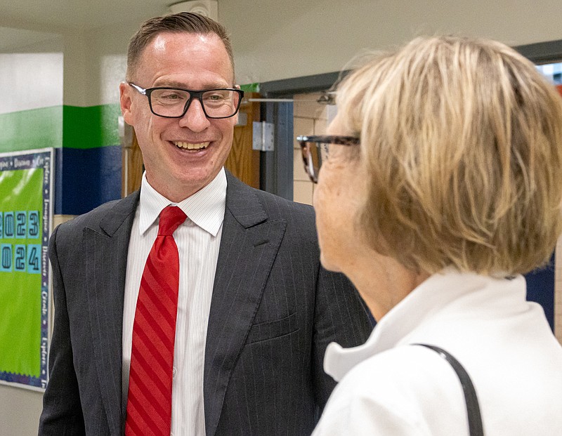 JC Schools shows off Thorpe Gordon STEM Academy during September board meeting Jefferson City