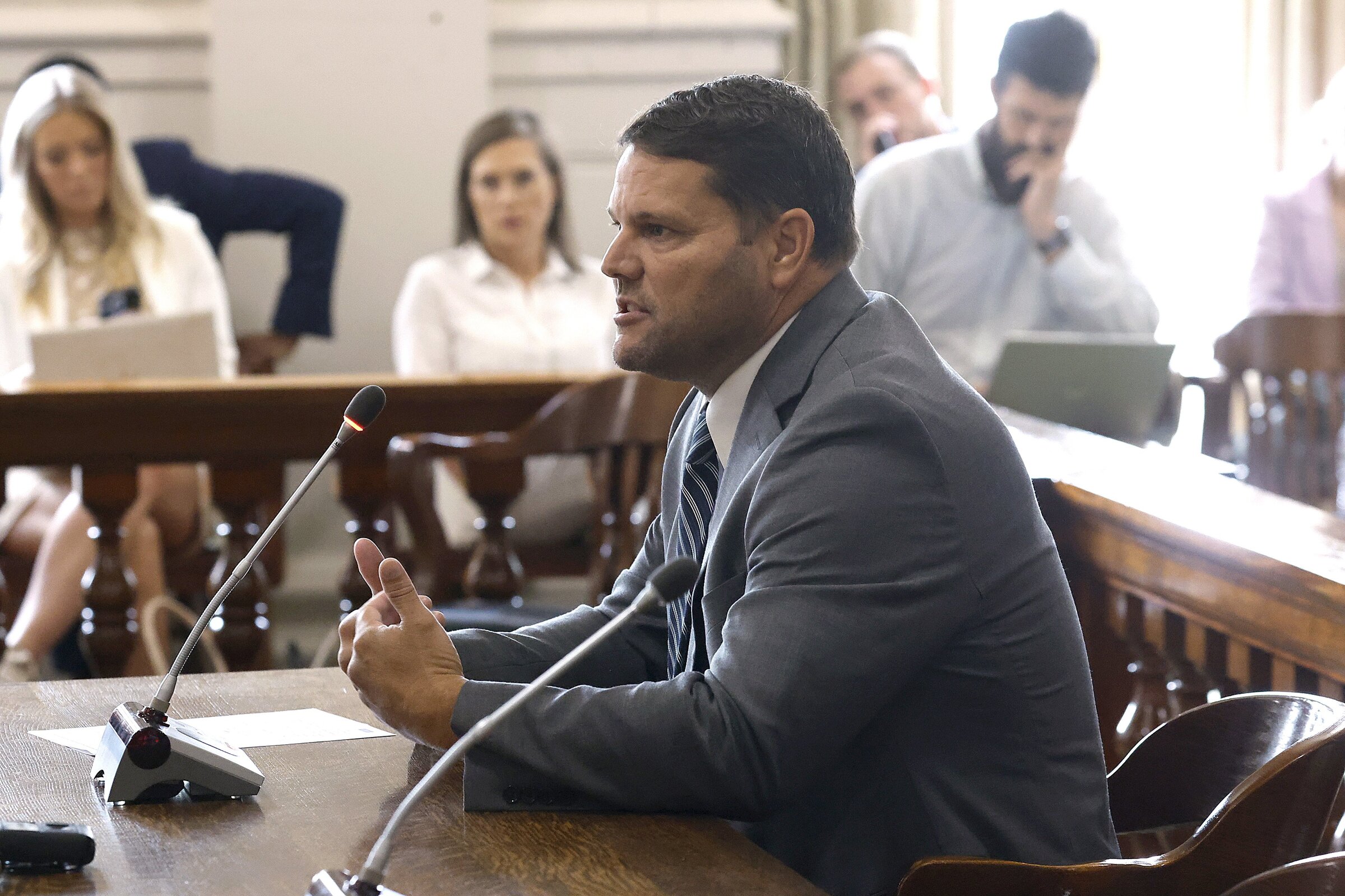 Plan underway to put constitutional amendment on ballot to strengthen Arkansas' Freedom of Information Act - Vimarsana News