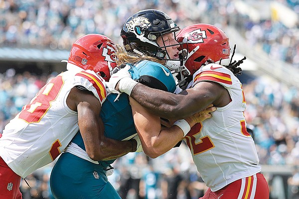Jaguars find plenty to fix after delivering offensive clunker in loss to Chiefs Jaguars find plenty to fix after delivering offensive clunker in loss to Chiefs