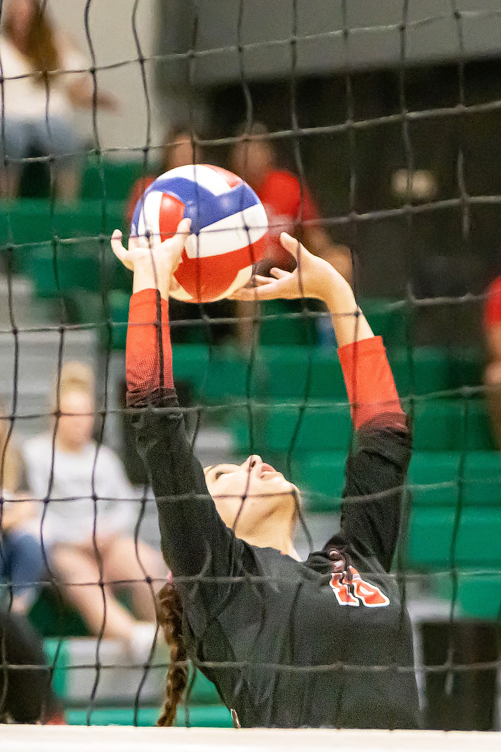 Mitchell leads Jefferson City volleyball to sweep vs. Blair Oaks