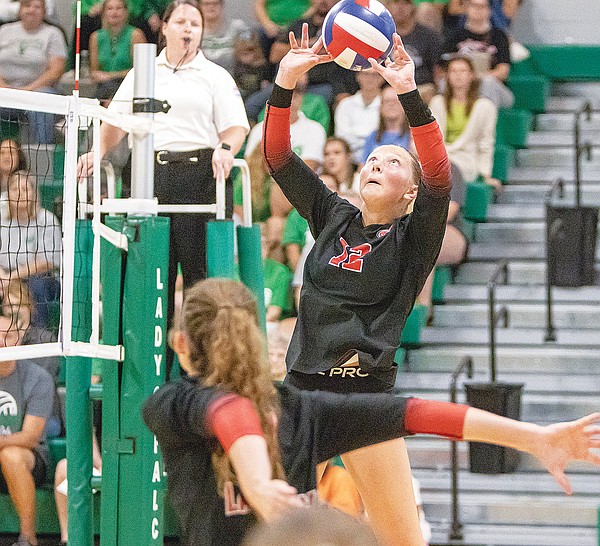 Mitchell leads Jefferson City volleyball to sweep vs. Blair Oaks