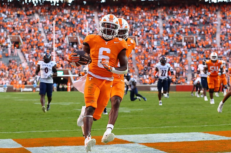 Tennessee Athletics photo / Tennessee sophomore running back Dylan Sampson rushed 11 times for a career-high 139 yards and two touchdowns Saturday as the No. 23 Volunteers throttled USTA 45-14.