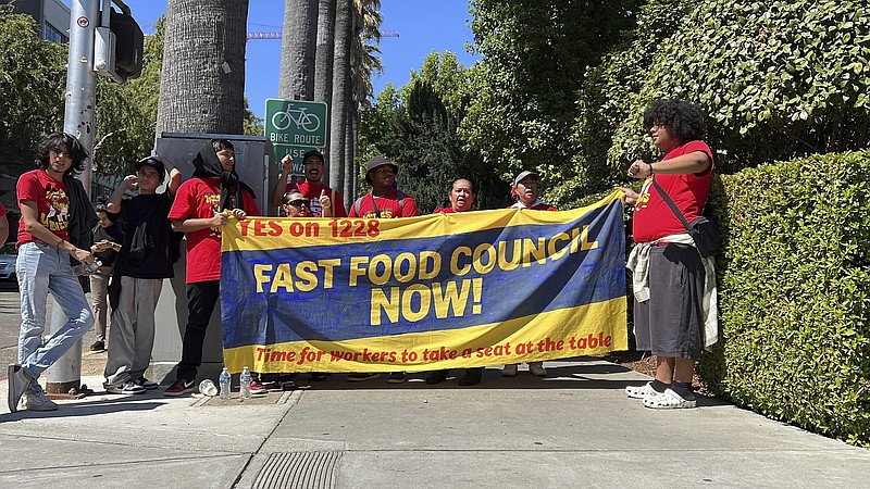 California Gov. Gavin Newsom signs law to raise minimum wage for fast food  workers to $20 per hour | Chattanooga Times Free Press