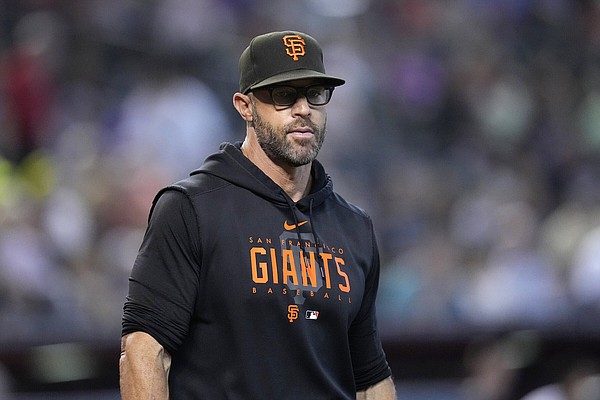 Giants fire manager Gabe Kapler with 3 games left in his 4th season