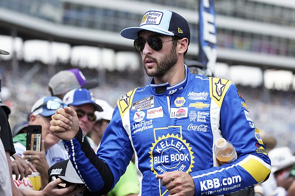 Elliott looks for first win in a season of disappointment