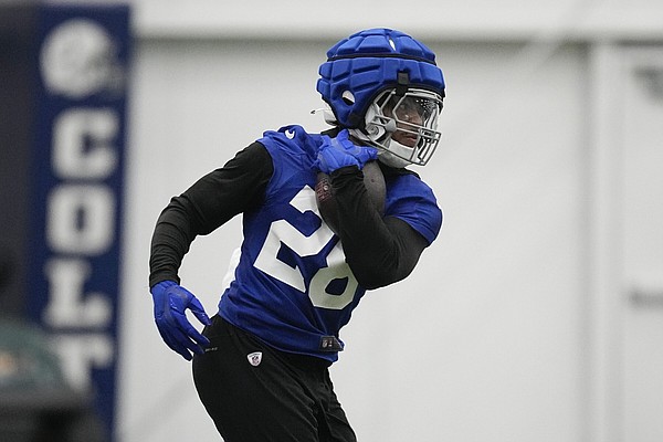 Colts: Jonathan Taylor Has Until Tuesday to Find a Trade Partner