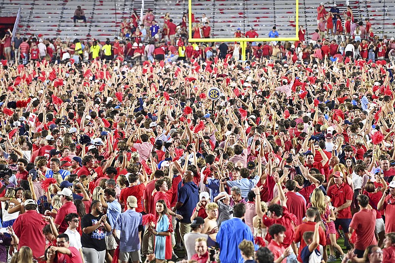 SEC fines Mississippi 75,000 after fans throw debris on field