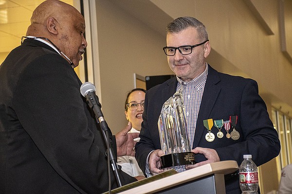 Chef Ball salutes Todd Gold for lifetime achievement - Vimarsana News