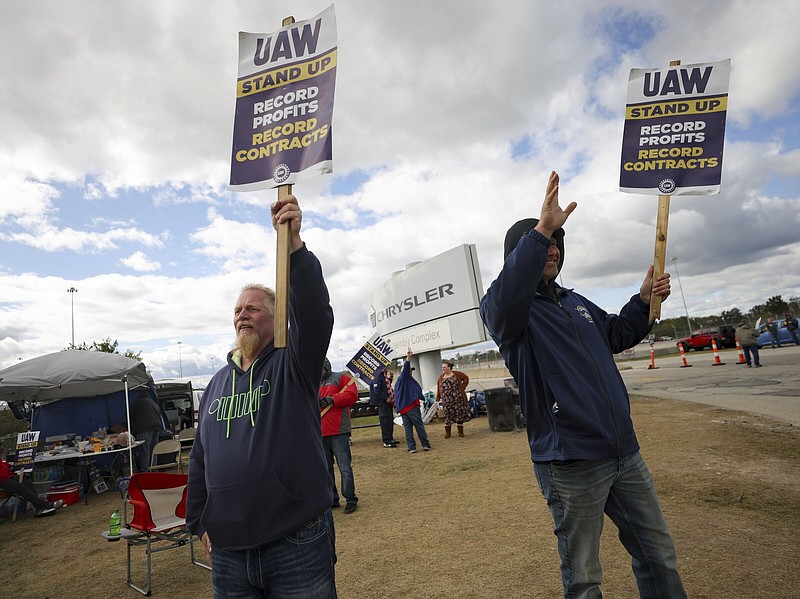 UAW Expands Strike To Ford Plant | Northwest Arkansas Democrat-Gazette