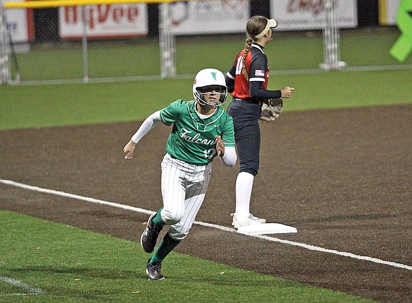 Blair Oaks advances to district title game with win vs. Southern Boone - Vimarsana News