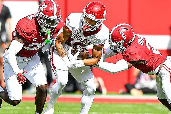 WholeHogSports - Tech QB puts up video-game stats