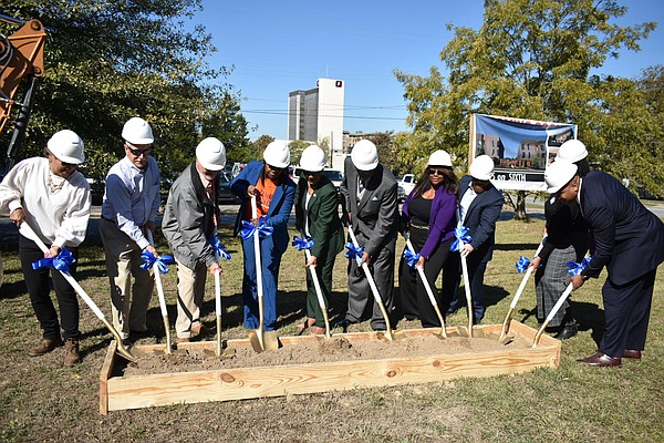 Pine Bluff breaks ground on Flats on Sixth apartment complex - Vimarsana News