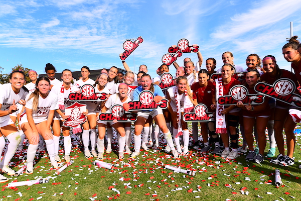 Razorbacks roll to another SEC championship - Vimarsana News